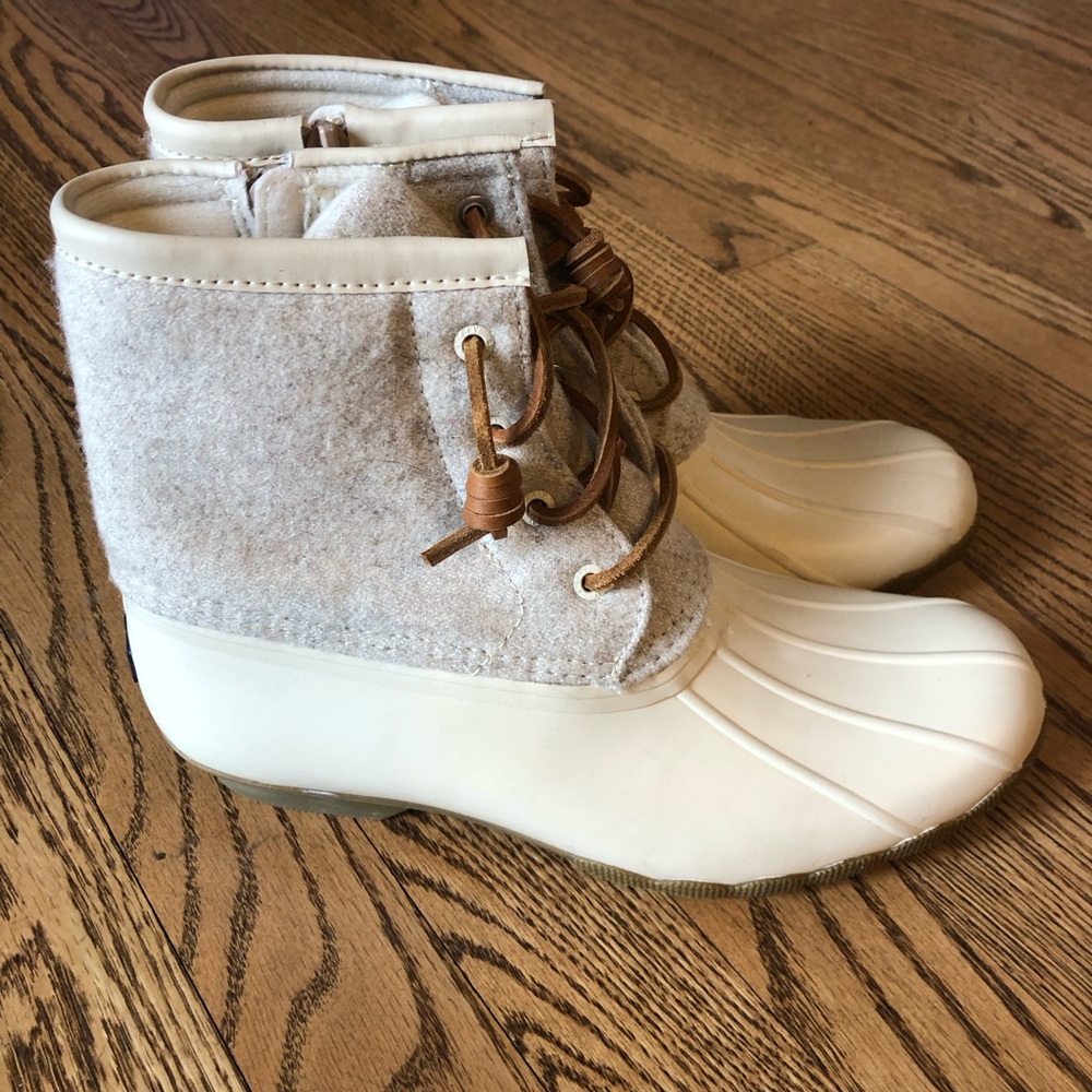 Sperry Saltwater Duck Boots Cream - Picture 2 of 11